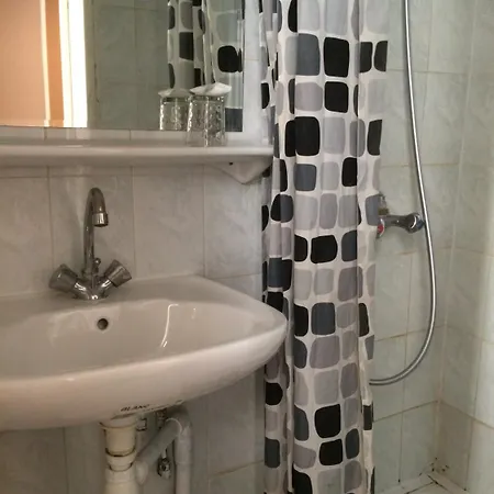 Stanislas Hotel 2*