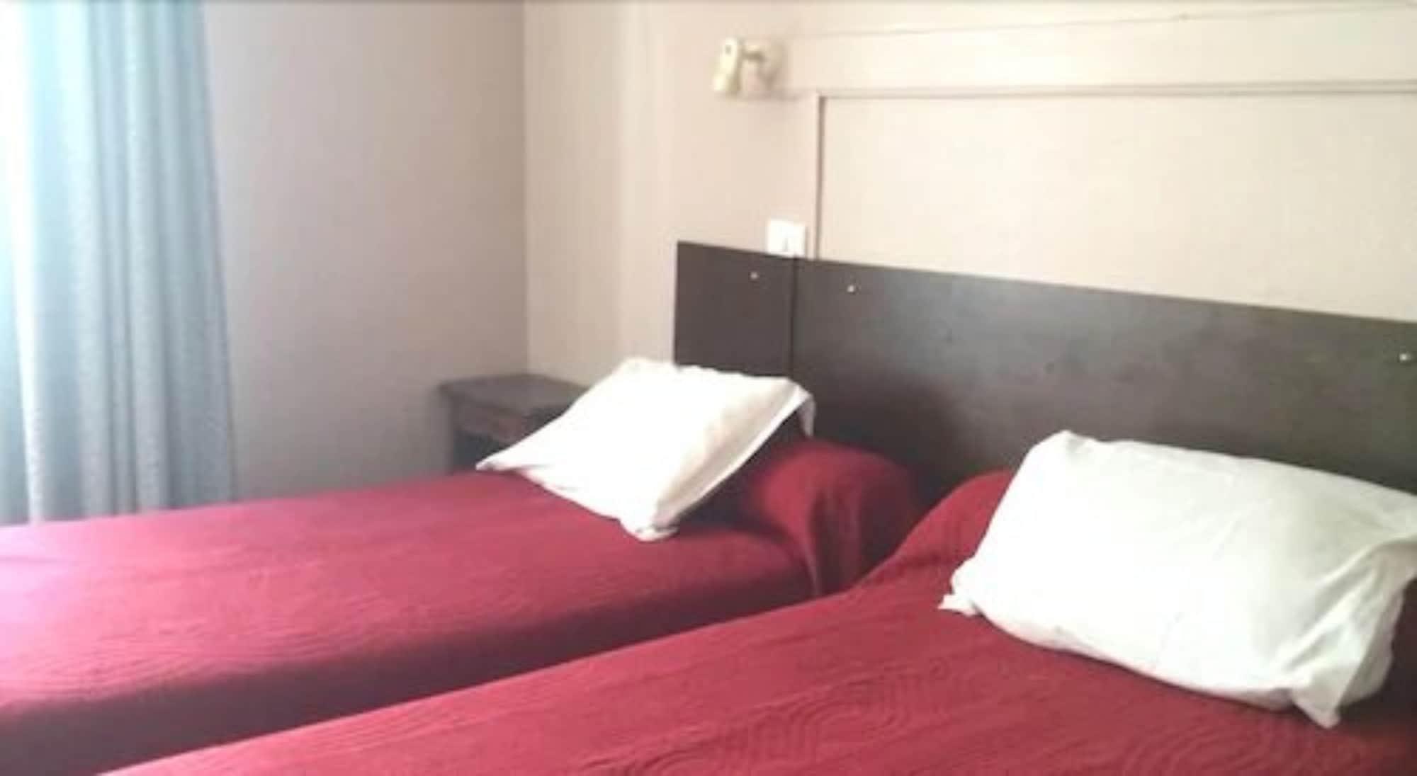 Hotel Stanislas Sans Ascenseur Parigi